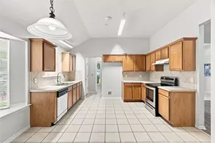 1033 Suffolk Ln, Cedar Hill, TX 75104 - Photo 6