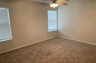 1021 Olivewood Ln, Fort Worth, TX 76140 - Photo 8