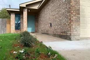 1021 Olivewood Ln, Fort Worth, TX 76140 - Photo 16