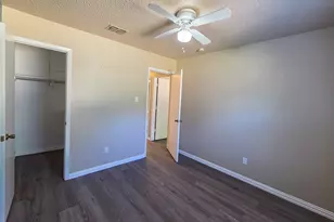 4915 S Prairieview Ct, Arlington, TX 76017 - Photo 16