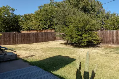 4915 S Prairieview Court, Arlington, TX 76017 - Photo 32