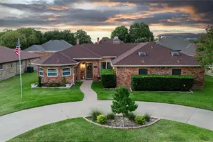 703 Willow Brook Dr, Allen, TX 75002 - Photo 38