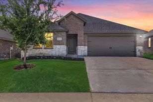 2113 Camellia St, Princeton, TX 75407 - Photo 2