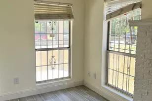 380 Ancestry Ln, Dallas, TX 75217 - Photo 6