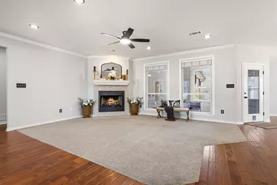2306 Chandler Court, Sherman, TX 75092 - Photo 2