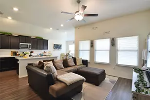 465 Pollyann Trl, Fort Worth, TX 76052 - Photo 10