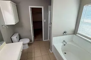 3231 Yeltes, Grand Prairie, TX 75054 - Photo 14