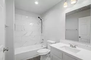 3055 Silver St, Greenville, TX 75401 - Photo 6