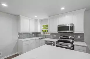 3055 Silver St, Greenville, TX 75401 - Photo 16