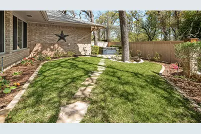 805 Crowley Road, Arlington, TX 76012 - Photo 26
