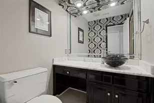 805 Crowley Rd, Arlington, TX 76012 - Photo 20