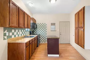 1235 E Leuda St, Fort Worth, TX 76104 - Photo 8