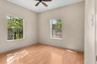 1235 E Leuda Street, Fort Worth, TX 76104 - Photo 4