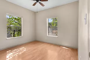 1235 E Leuda St, Fort Worth, TX 76104 - Photo 4