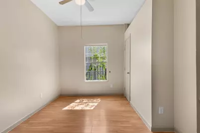 1235 E Leuda Street, Fort Worth, TX 76104 - Photo 6