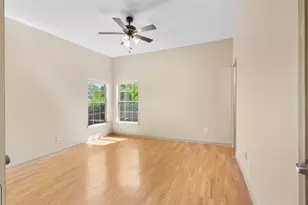 1235 E Leuda St, Fort Worth, TX 76104 - Photo 14