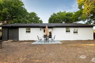 320 SE Gregory St, Burleson, TX 76028 - Photo 14