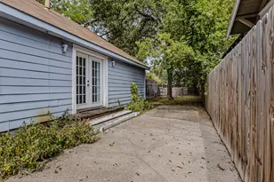 5715 Victor St, Dallas, TX 75214 - Photo 22