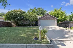 605 E Ross St, Rockwall, TX 75087 - Photo 2