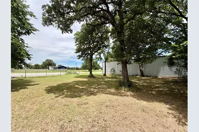 533 Redbird Lane, Bowie, TX 76230 - Photo 22