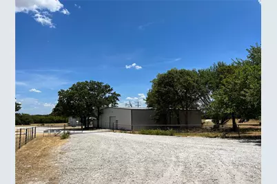 533 Redbird Lane, Bowie, TX 76230 - Photo 24