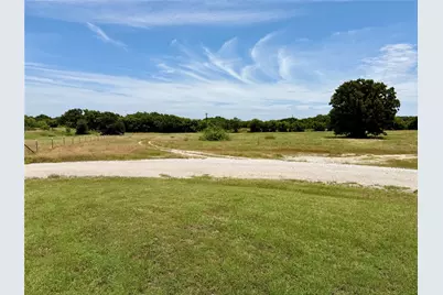 533 Redbird Lane, Bowie, TX 76230 - Photo 26