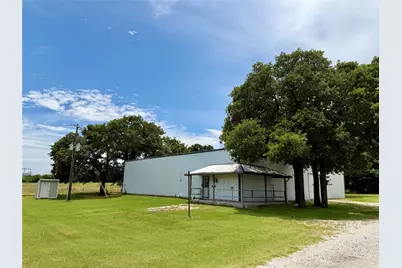 533 Redbird Lane, Bowie, TX 76230 - Photo 18