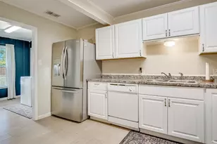 910 Norton St, Weatherford, TX 76086 - Photo 4