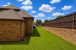 5801 Mira Lago Ln, Arlington, TX 76017 - Photo 16