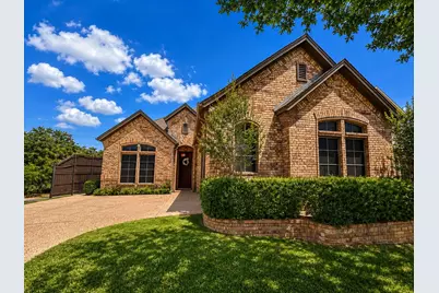 5801 Mira Lago Lane, Arlington, TX 76017 - Photo 2