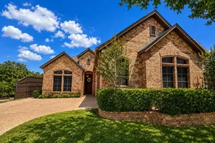 5801 Mira Lago Ln, Arlington, TX 76017 - Photo 2