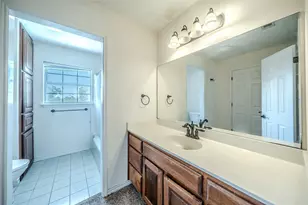 1202 Driftwood Dr, Euless, TX 76040 - Photo 20