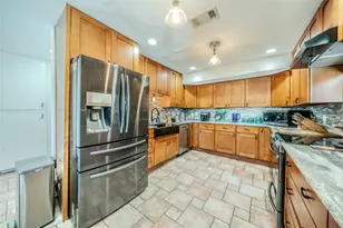 1202 Driftwood Dr, Euless, TX 76040 - Photo 6