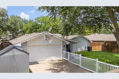 7830 La Sobrina Drive, Dallas, TX 75248 - Photo 24