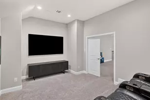 3455 Hidden Holw Dr, Grand Prairie, TX 76065 - Photo 26