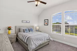 3455 Hidden Holw Dr, Grand Prairie, TX 76065 - Photo 12