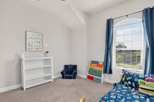 3455 Hidden Holw Dr, Grand Prairie, TX 76065 - Photo 6