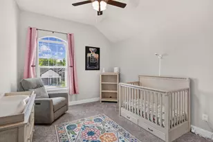 3455 Hidden Holw Dr, Grand Prairie, TX 76065 - Photo 32