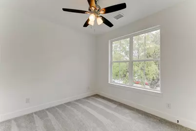 2928 Livingston Avenue, Fort Worth, TX 76110 - Photo 14