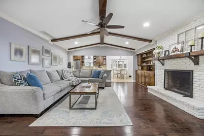 9435 Hunters Creek Drive, Dallas, TX 75243 - Photo 10