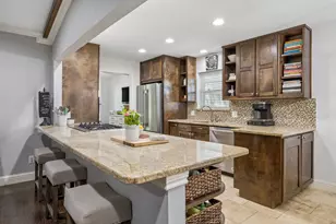 9435 Hunters Creek Dr, Dallas, TX 75243 - Photo 16