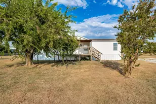 603 Co Rd 2133, Valley View, TX 76272 - Photo 30
