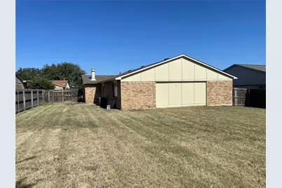 7533 Parkwood Lane, Fort Worth, TX 76133 - Photo 2