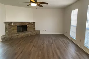 7533 Parkwood Ln, Fort Worth, TX 76133 - Photo 4