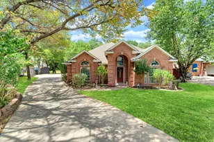 18 Red Bluff Ct, Mansfield, TX 76063 - Photo 1