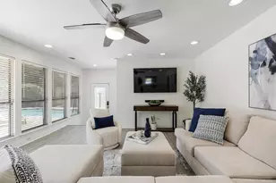 13436 Forestway Dr, Dallas, TX 75240 - Photo 10