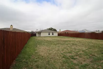 856 McCully Street, White Settlement, TX 76108 - Photo 18