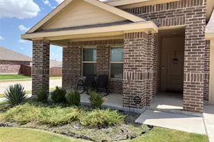701 Emmons Crk St, Justin, TX 76247 - Photo 2