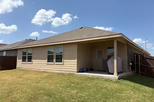 701 Emmons Crk St, Justin, TX 76247 - Photo 14