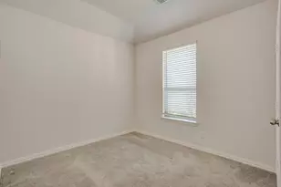 112 Everest Ct, Burleson, TX 76028 - Photo 12